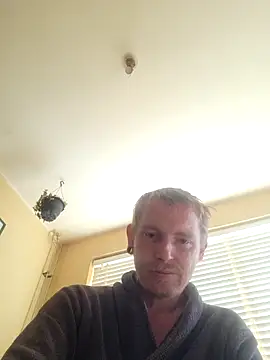 piercingpik online show from 05/18/26, 09:47