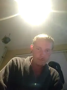 piercingpik online show from 04/28/26, 08:46
