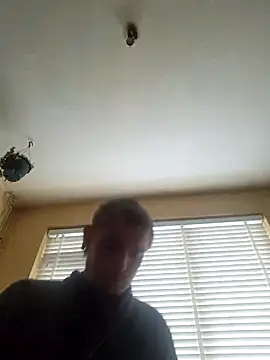 piercingpik online show from 10/11/25, 09:10