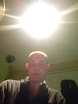piercingpik online show from 06/11/26, 08:39
