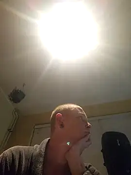 piercingpik online show from 06/15/26, 08:30