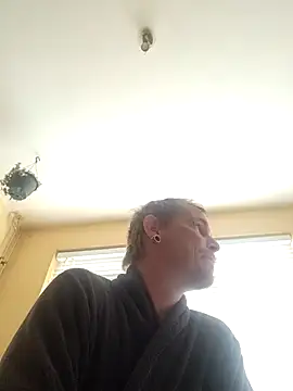 piercingpik online show from 10/12/25, 11:11