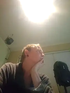 piercingpik online show from 04/16/26, 08:31