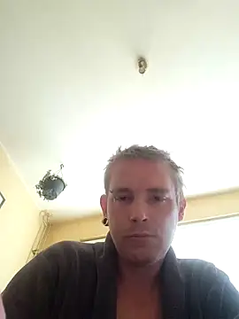 piercingpik online show from 09/23/25, 12:45