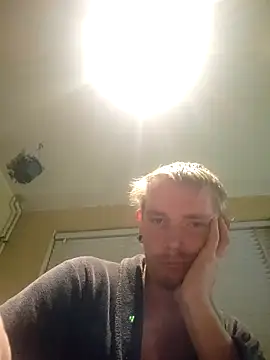 piercingpik online show from 10/18/25, 05:37