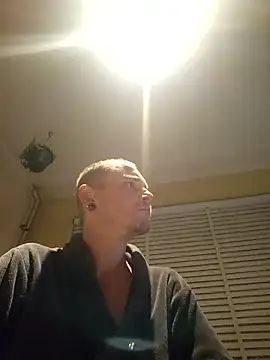 Snapshot of piercingpik chatting on 01/07/26, 10:59 piercingpik online show from 01/07/26, 10:59