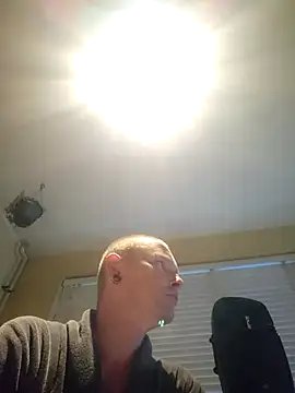 piercingpik online show from 06/18/26, 08:03