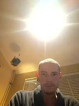 Snapshot of piercingpik chatting on 01/11/26, 12:50 piercingpik online show from 01/11/26, 12:50