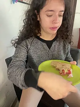 Lucy YupiSweet online show from 11/27/25, 03:45