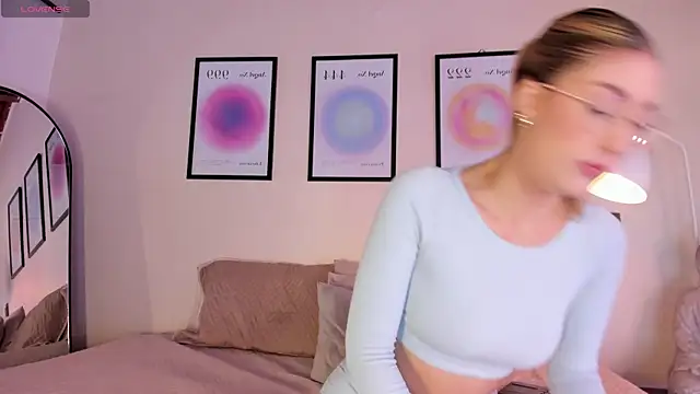 Snapshot of AriaMuse chatting on 02/09/26, 08:07 AriaMuse online show from 02/09/26, 08:07