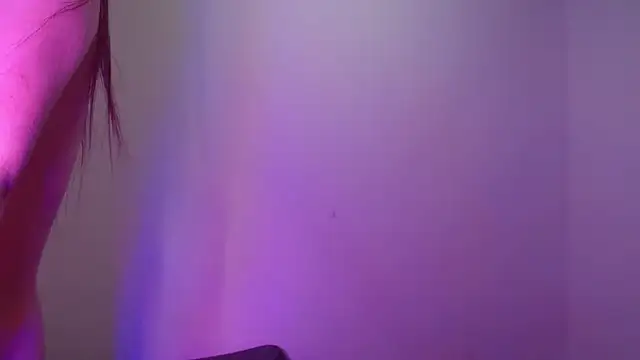 Luciasmith 74829 online show from 06/04/26, 10:14