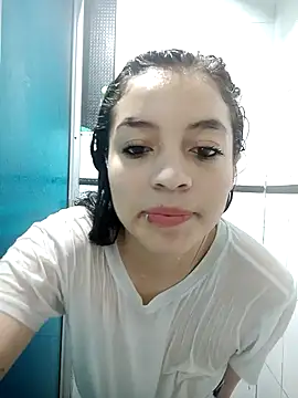 Snapshot of Luciasmith_74829 chatting on 11/04/25, 03:32 Luciasmith 74829 online show from 11/04/25, 03:32