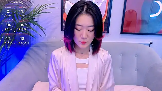 AikoYamada online show from 09/28/25, 07:04