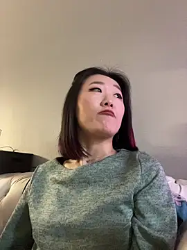 AikoYamada online show from 11/02/25, 06:51