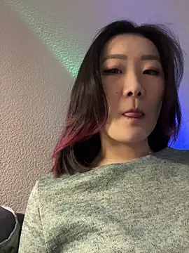 AikoYamada online show from 12/05/25, 07:18