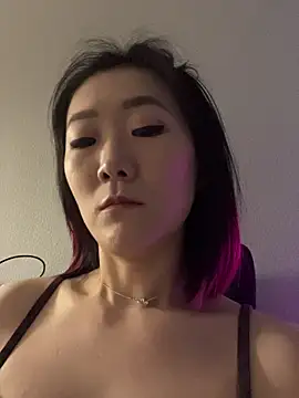 AikoYamada online show from 11/03/25, 06:18