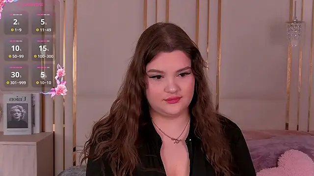 Snapshot of EmilyHyde chatting on 05/28/26, 08:37 EmilyHyde online show from 05/28/26, 08:37