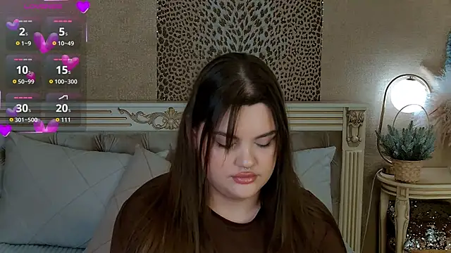 EmilyHyde online show from 12/17/25, 08:25