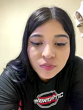 Vliacoooper2 online show from 11/30/25, 06:03