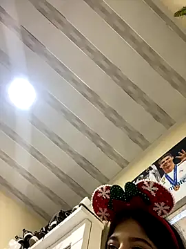 Vliacoooper2 online show from 12/05/25, 05:39