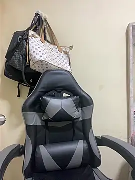 Vliacoooper2 online show from 03/06/26, 04:29