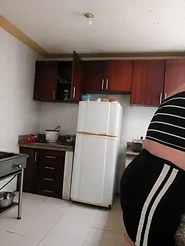 Snapshot of Miss-tetas chatting on 09/10/25, 04:50 Miss-tetas online show from 09/10/25, 04:50