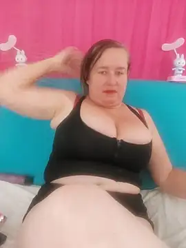 Snapshot of Miss-tetas chatting on 09/28/25, 06:26 Miss-tetas online show from 09/28/25, 06:26