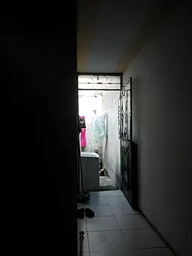 Snapshot of Miss-tetas chatting on 11/06/25, 03:05 Miss-tetas online show from 11/06/25, 03:05