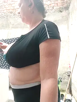 Snapshot of Miss-tetas chatting on 10/24/25, 04:50 Miss-tetas online show from 10/24/25, 04:50