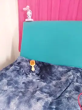 Snapshot of Miss-tetas chatting on 11/02/25, 03:50 Miss-tetas online show from 11/02/25, 03:50