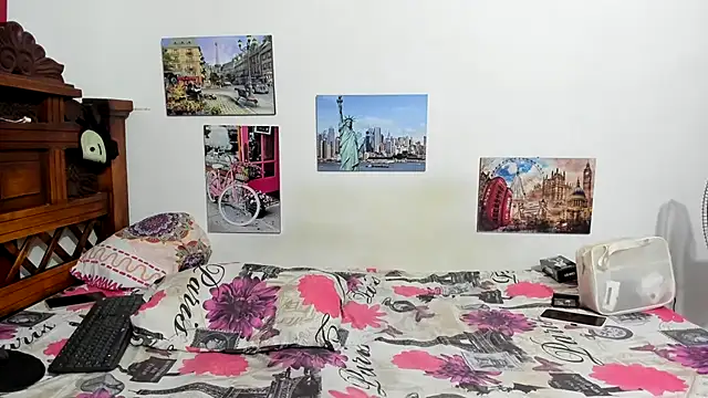 Roxana Tony online show from 10/26/25, 01:28