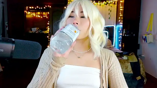 Shisuku Sophi online show from 02/07/26, 03:58