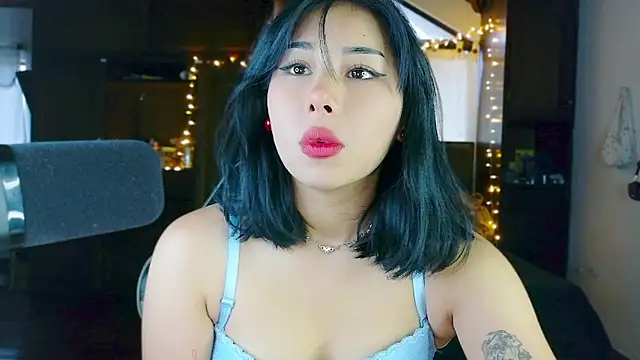 Shisuku Sophi online show from 05/03/26, 10:24