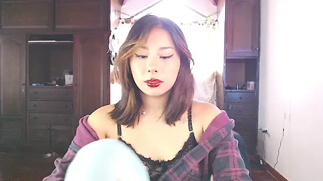 Shisuku Sophi online show from 09/21/25, 07:30