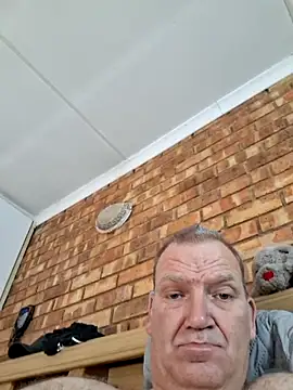 Snapshot of wallacelegend chatting on 02/26/26, 05:51 wallacelegend online show from 02/26/26, 05:51