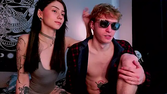 Snapshot of poisondevotion chatting on 02/18/26, 11:39 poisondevotion online show from 02/18/26, 11:39