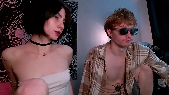 Snapshot of poisondevotion chatting on 02/27/26, 02:17 poisondevotion online show from 02/27/26, 02:17