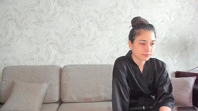 sophywhisper online show from 11/14/25, 06:28