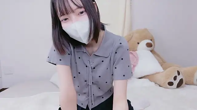 Snapshot of Azusa_128 chatting on 09/26/25, 07:48 Azusa 128 online show from 09/26/25, 07:48