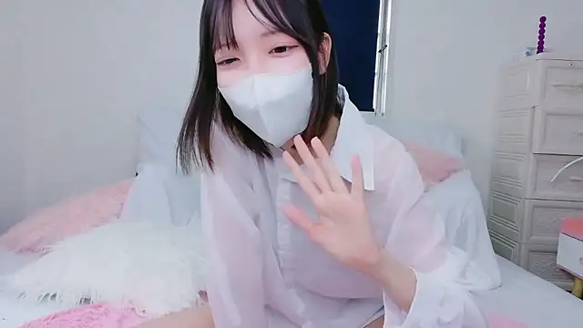 Snapshot of Azusa_128 chatting on 09/09/25, 07:29 Azusa 128 online show from 09/09/25, 07:29
