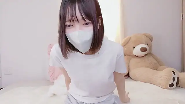 Snapshot of Azusa_128 chatting on 10/01/25, 06:29 Azusa 128 online show from 10/01/25, 06:29