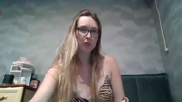 Jugira online show from 11/22/25, 11:14