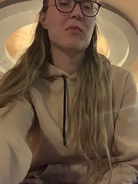 Jugira online show from 11/11/25, 06:58