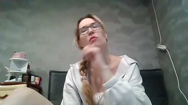 Jugira online show from 10/12/25, 11:06