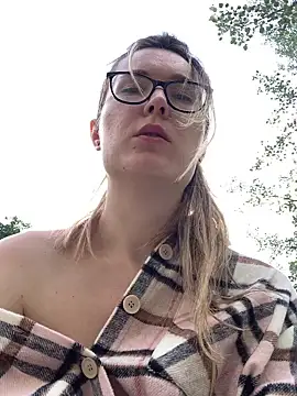 Jugira online show from 09/18/25, 01:25