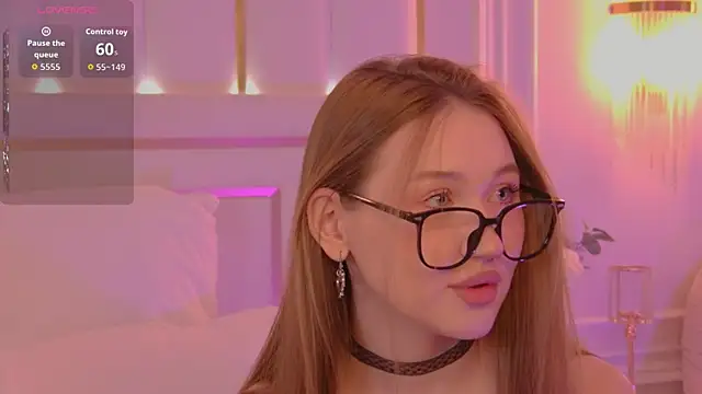 NancySmitts online show from 10/25/25, 03:56