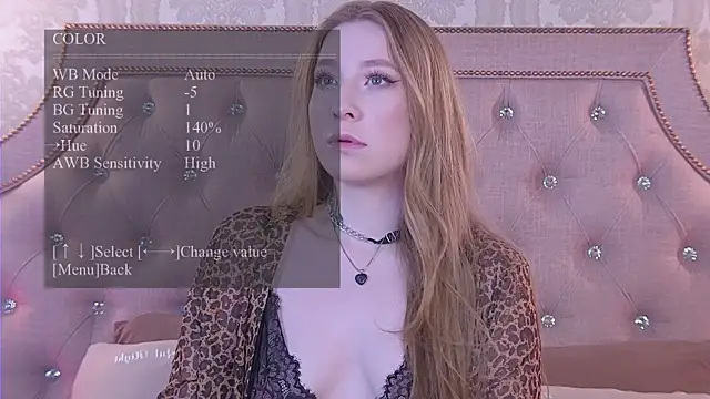 Snapshot of MiaEuphoria_ chatting on 11/14/25, 03:54 MiaEuphoria online show from 11/14/25, 03:54