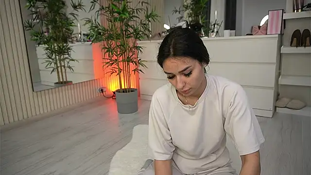 EmmaBlanco online show from 04/07/26, 04:14