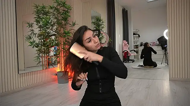 EmmaBlanco online show from 10/23/25, 07:12