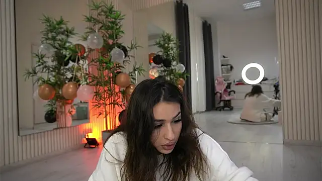 EmmaBlanco online show from 11/25/25, 08:42